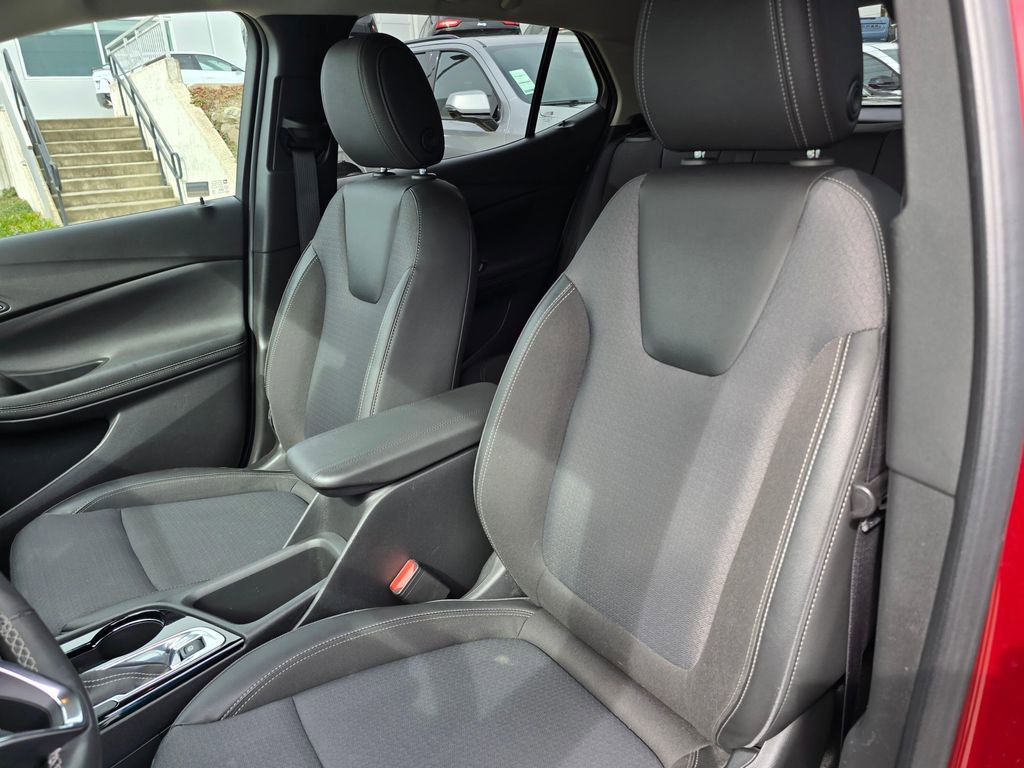 Used 2022 Buick Encore GX Preferred w/ Cold Weather Comfort Package image 21