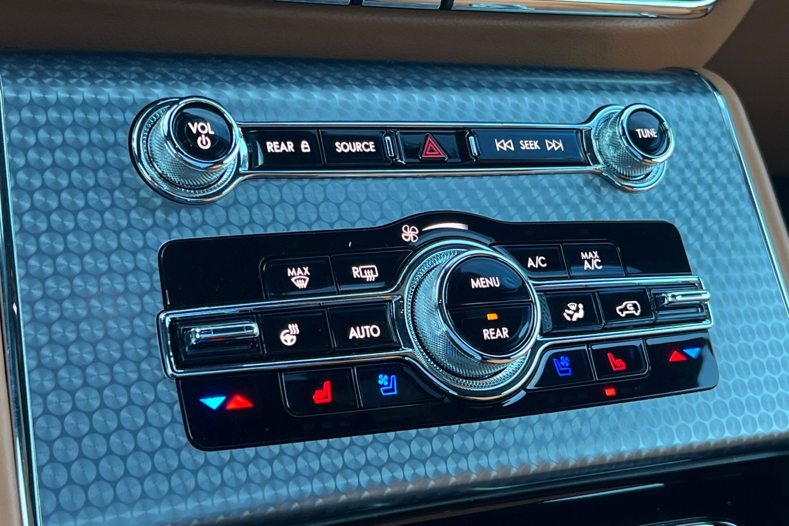 Certified 2023 Lincoln Aviator Black Label Grand Touring w/ Class IV Trailer Tow Package image 22