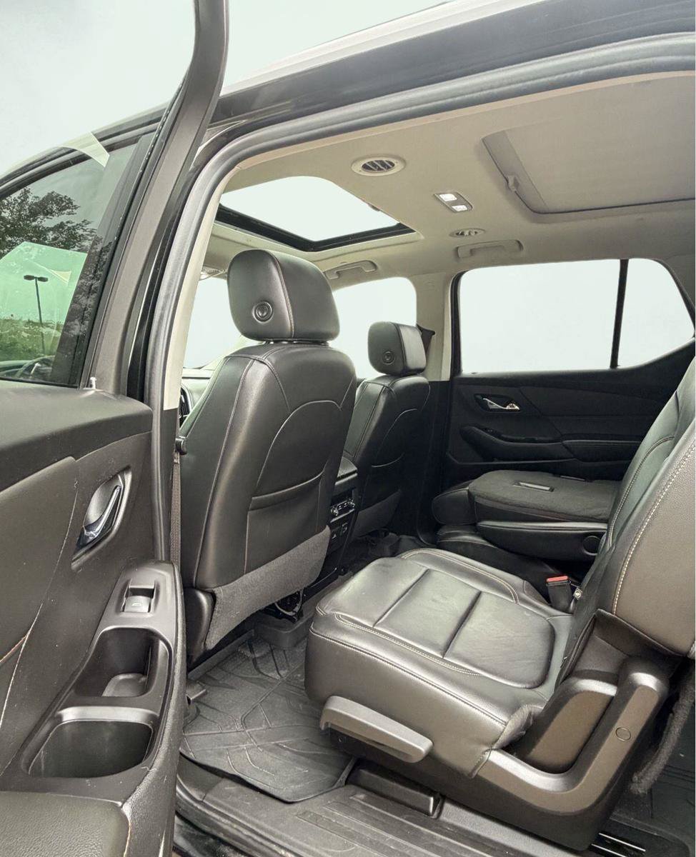 Used 2020 Chevrolet Traverse RS AWD/4WD image 12