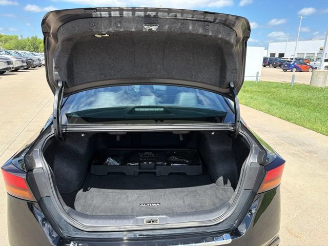 Used 2023 Nissan Altima 2.5 SR AWD/4WD image 15