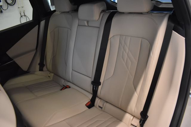 New 2026 BMW X3 xDrive30i w/ Premium Package AWD/4WD image 7