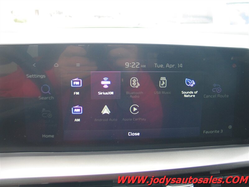 Used 2025 Kia Telluride S AWD/4WD image 19