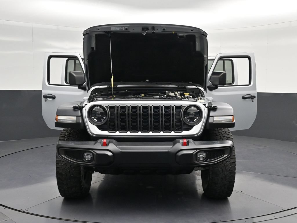 Used 2024 Jeep Gladiator Rubicon w/ Safety Group AWD/4WD image 29