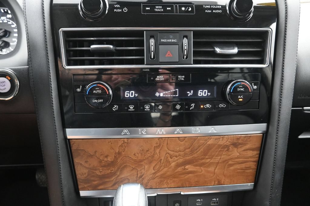 Used 2021 Nissan Armada SL w/ Captain's Chairs Package AWD/4WD image 18