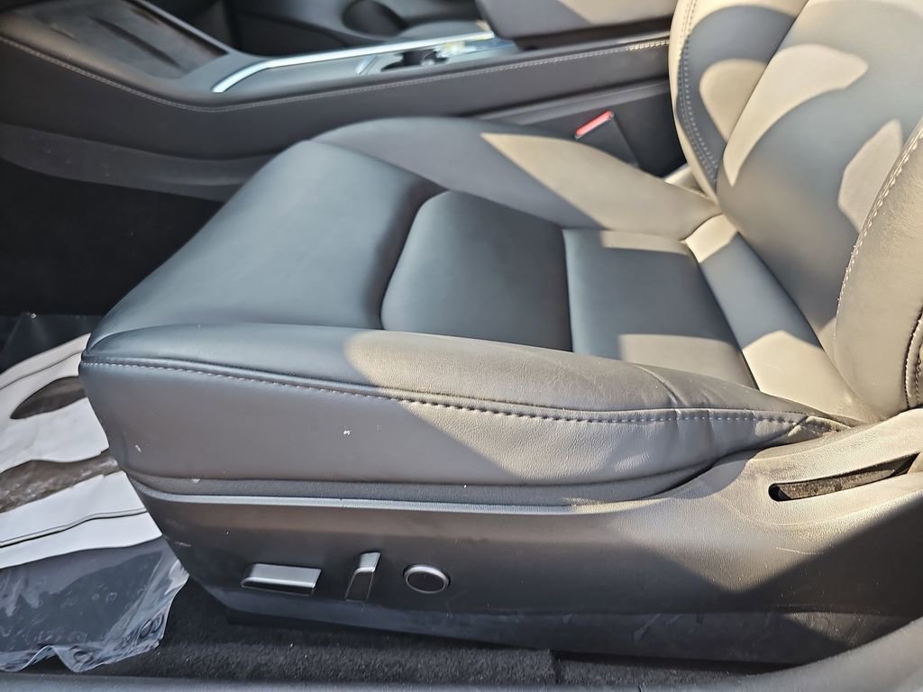 Used 2023 Tesla Model 3 Standard Range RWD image 33