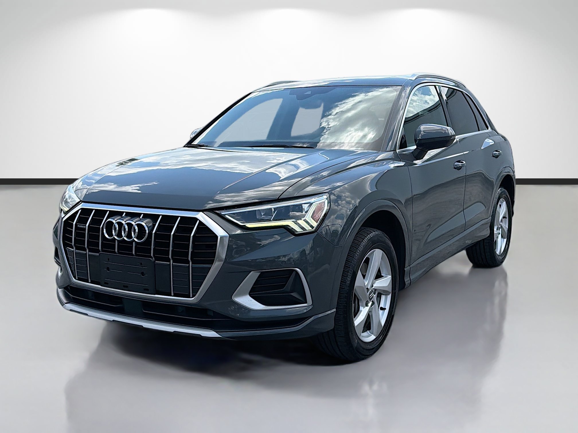Used 2020 Audi Q3 2.0T Premium Plus AWD/4WD image 7