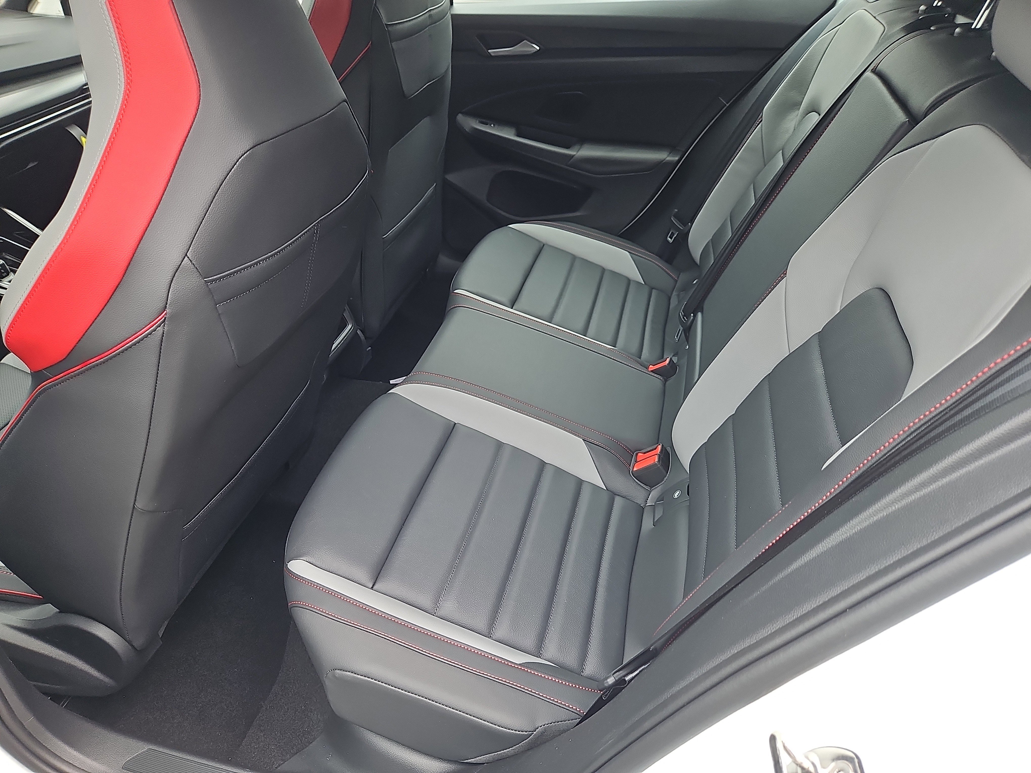 New 2025 Volkswagen GTI SE image 20