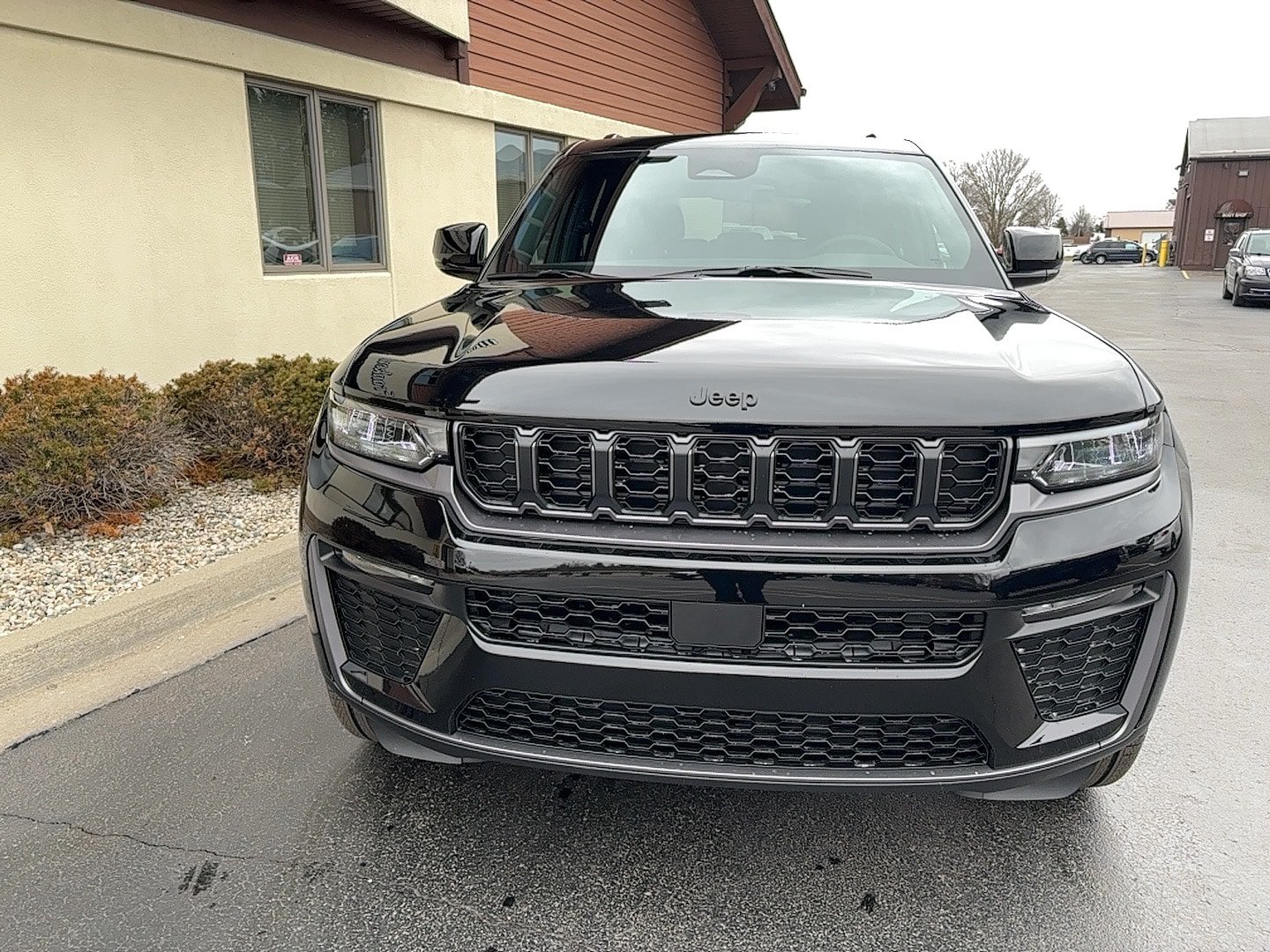 New 2026 Jeep Grand Cherokee Limited w/ Limited Altitude Package AWD/4WD image 3