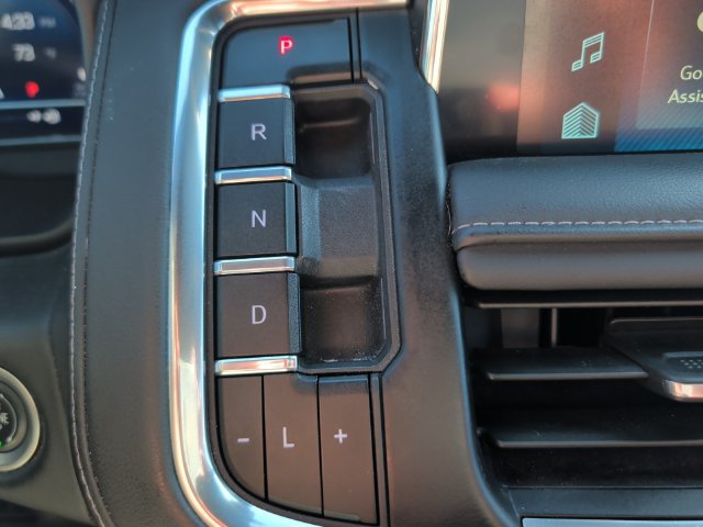 Used 2024 Chevrolet Tahoe LT w/ Luxury Package RWD image 18