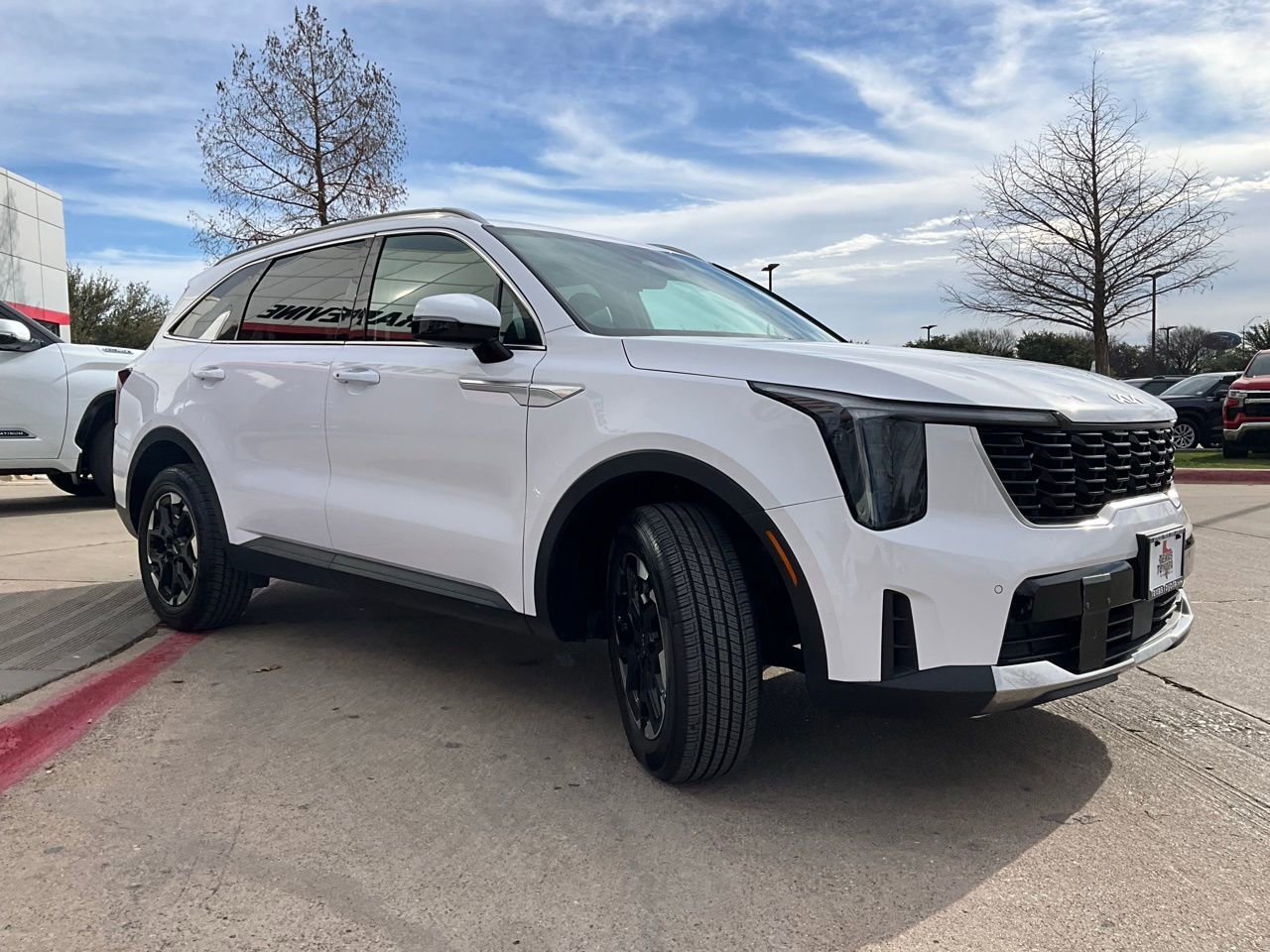 Used 2024 Kia Sorento S image 5