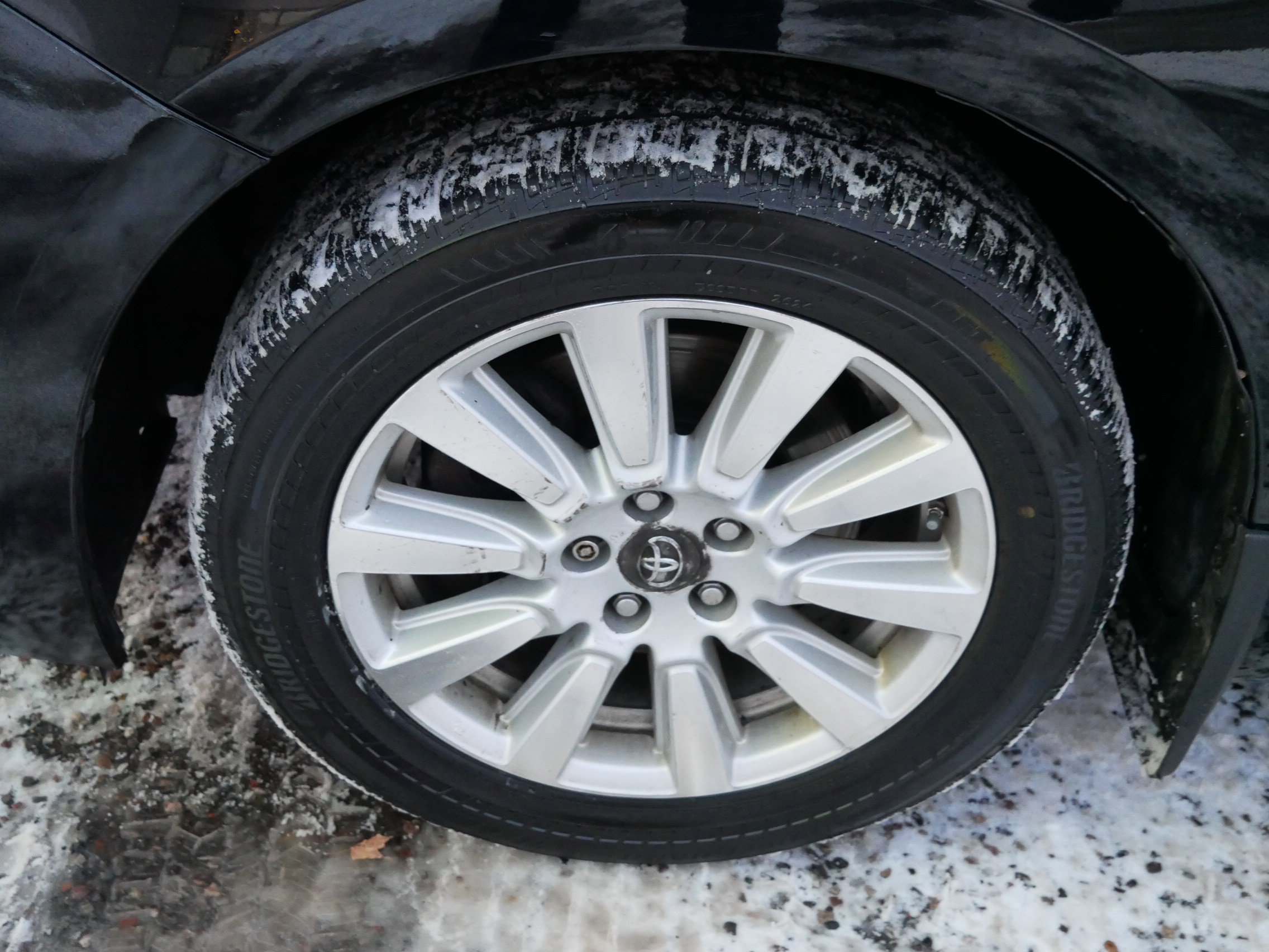 Used 2017 Toyota Sienna XLE image 8