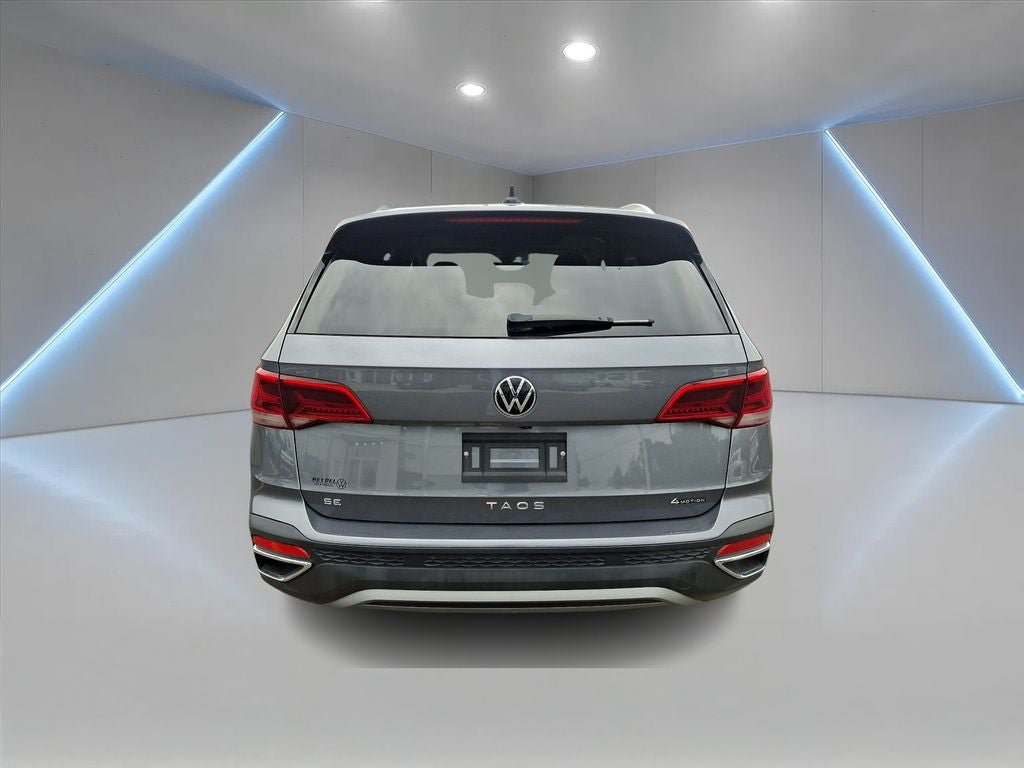 Used 2023 Volkswagen Taos SE w/ Panoramic Sunroof Package AWD/4WD image 5