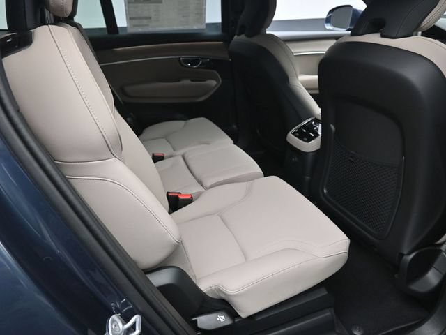 Used 2026 Volvo XC90 T8 Plus w/ Protection Package Premier AWD/4WD image 27