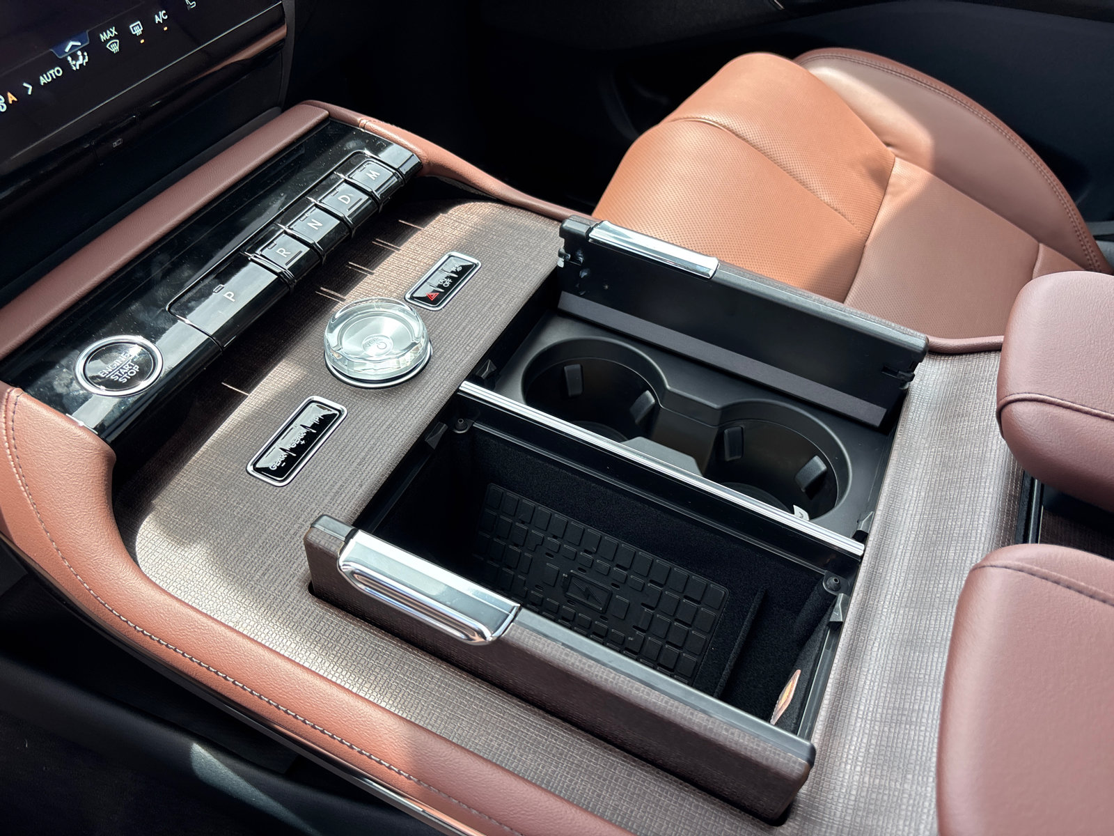 New 2026 Lincoln Navigator Reserve AWD/4WD image 23