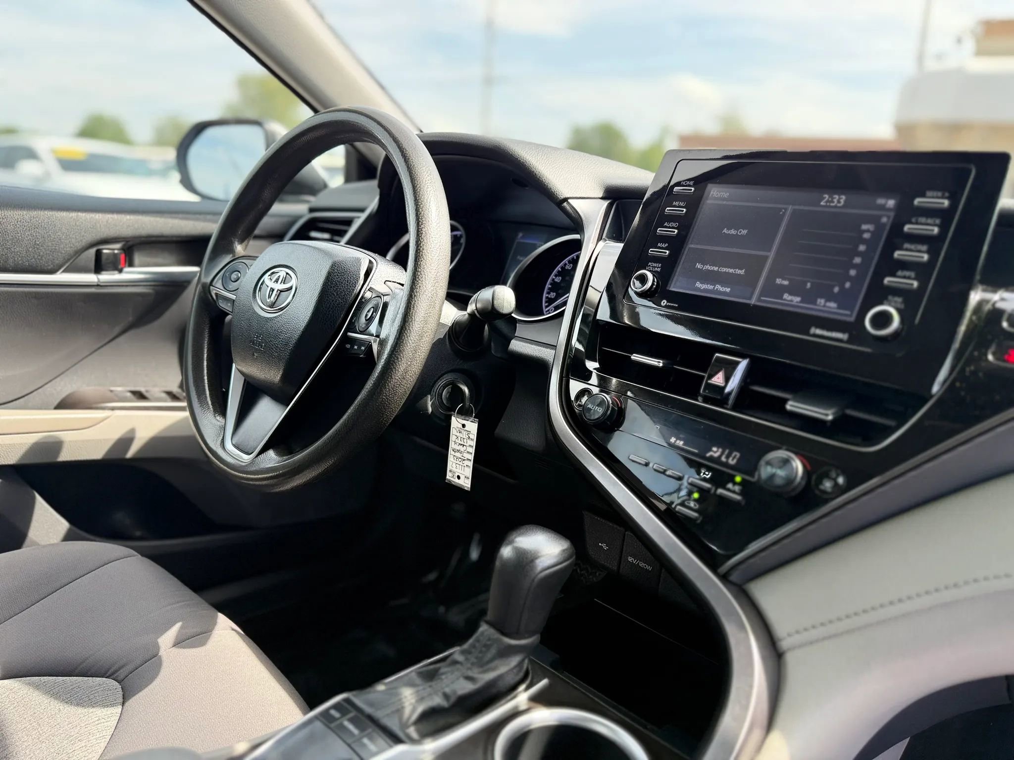 Used 2023 Toyota Camry LE image 30