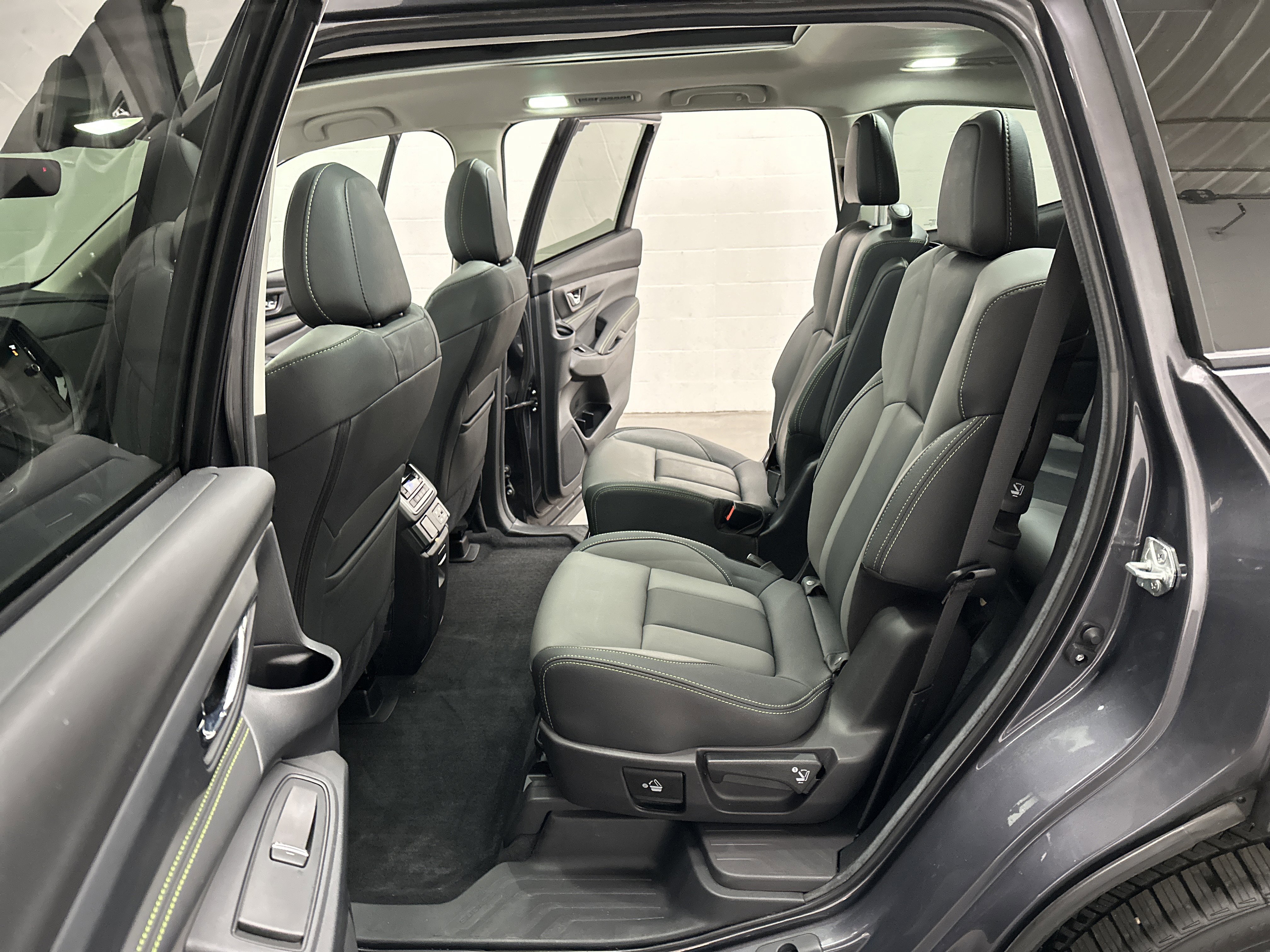 Used 2023 Subaru Ascent Onyx Edition image 22