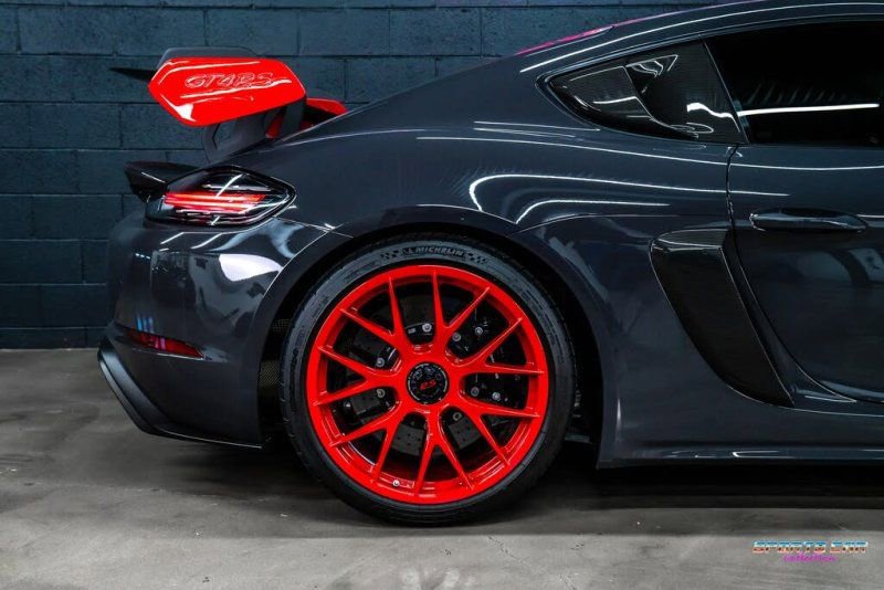 Used 2023 Porsche 718 Cayman GT4 RS image 11