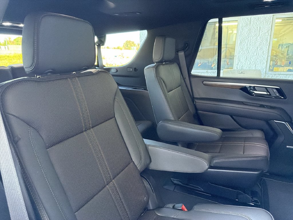 New 2026 Chevrolet Tahoe High Country w/ Sun And Tow Package AWD/4WD image 30