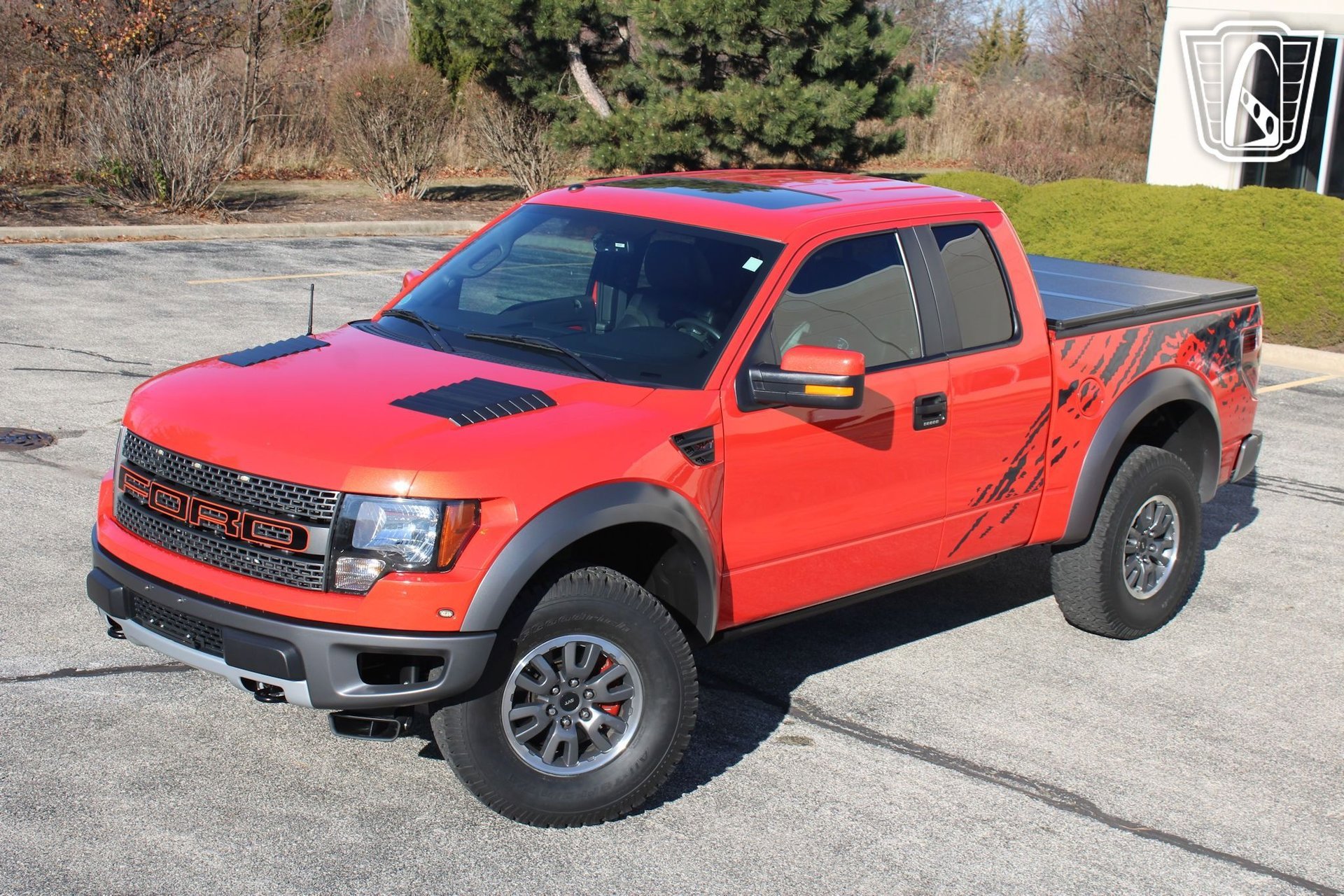 Used 2010 Ford F150 Raptor image 3