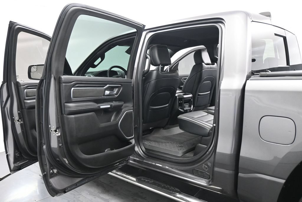 Used 2023 RAM 1500 Laramie AWD/4WD image 16