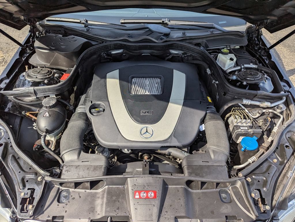 Used 2010 Mercedes-Benz E 350 4MATIC Sedan image 47