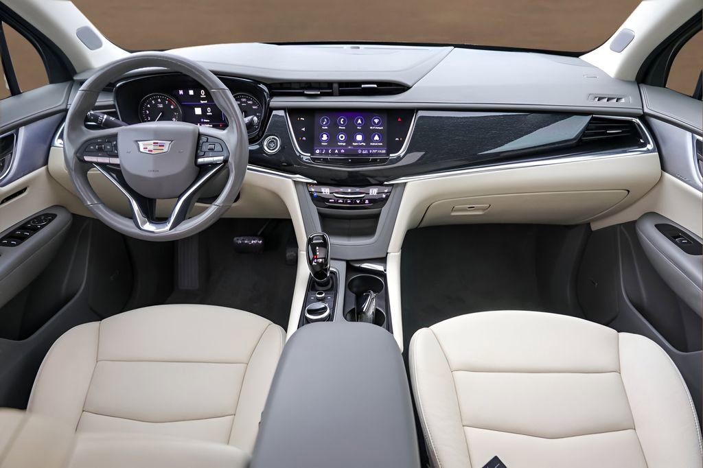 Used 2020 Cadillac XT6 Premium Luxury image 25