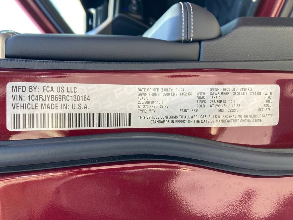 New 2024 Jeep Grand Cherokee Limited 4xe w/ Luxury Tech Group II image 30