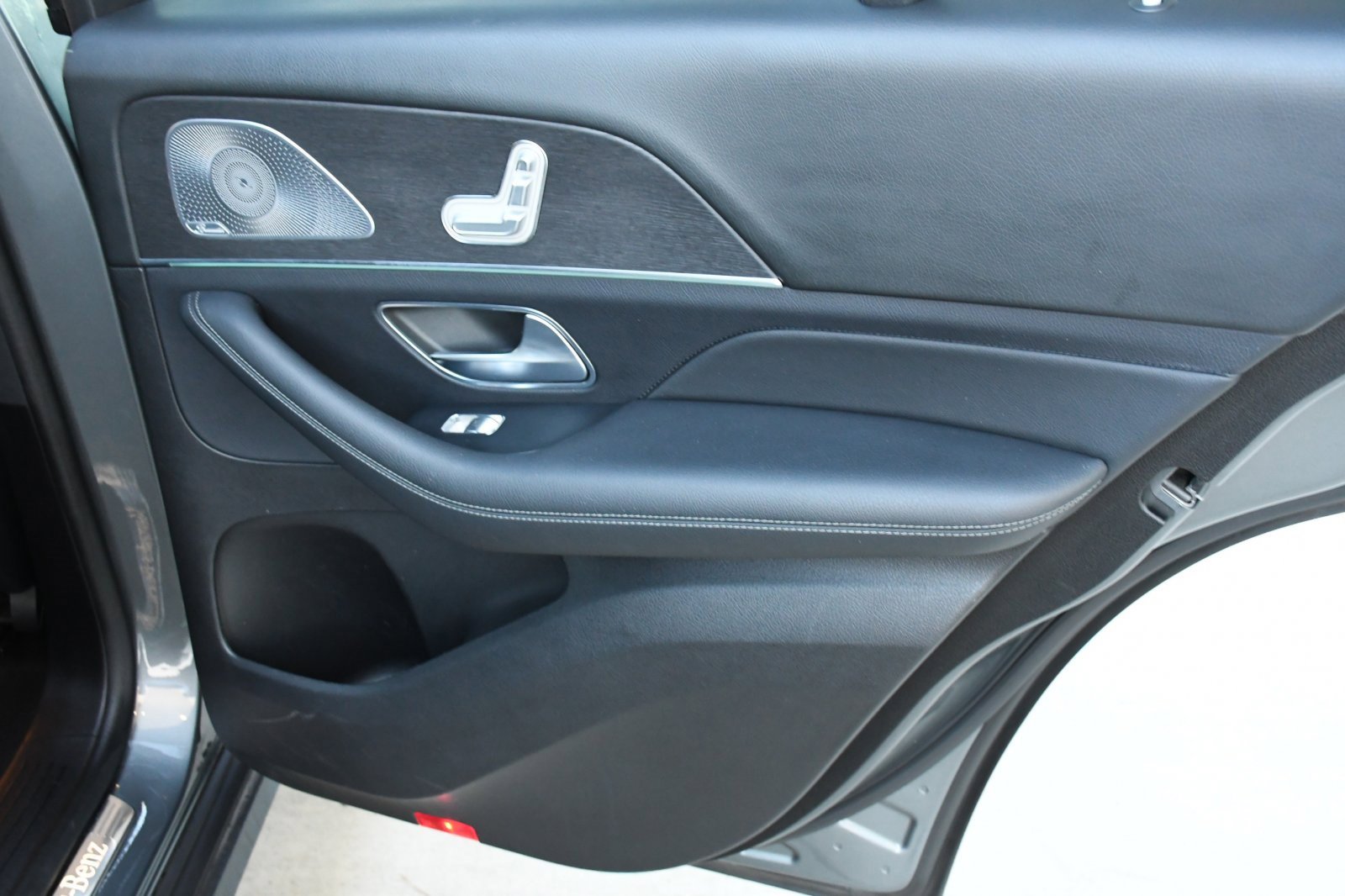 Used 2020 Mercedes-Benz GLE 350 4MATIC w/ 3rd Row Seat Package image 22