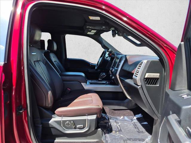 Used 2016 Ford F150 Platinum w/ Equipment Group 701A Luxury AWD/4WD image 24