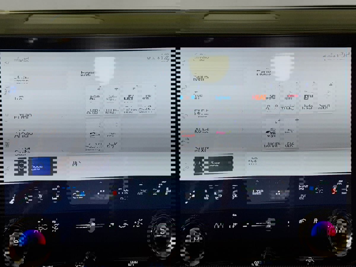 Used 2023 Lexus RX 500h F Sport w/ Cold Area Package image 15