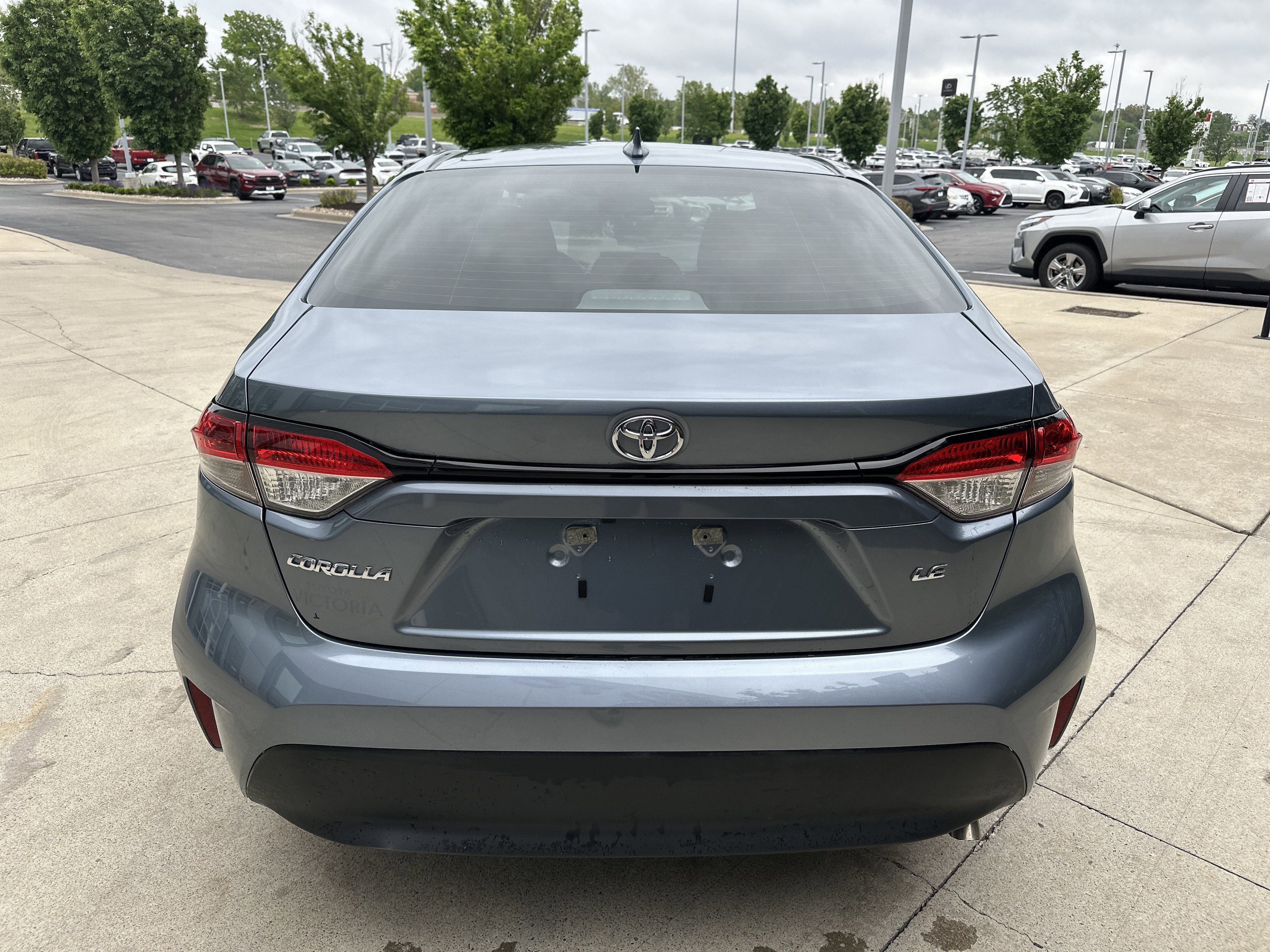 Used 2025 Toyota Corolla LE FWD image 8