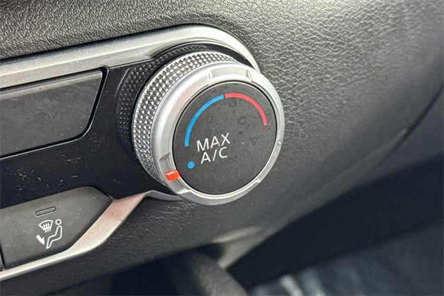 Used 2024 Nissan Altima 2.5 SV image 29