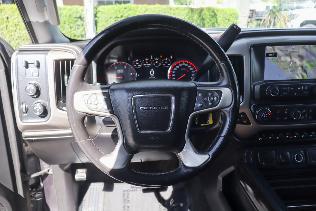 Used 2015 GMC Sierra 2500 Denali w/ Duramax Plus Package AWD/4WD image 26
