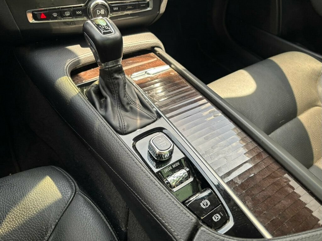 Used 2019 Volvo S90 T6 Momentum AWD/4WD image 28