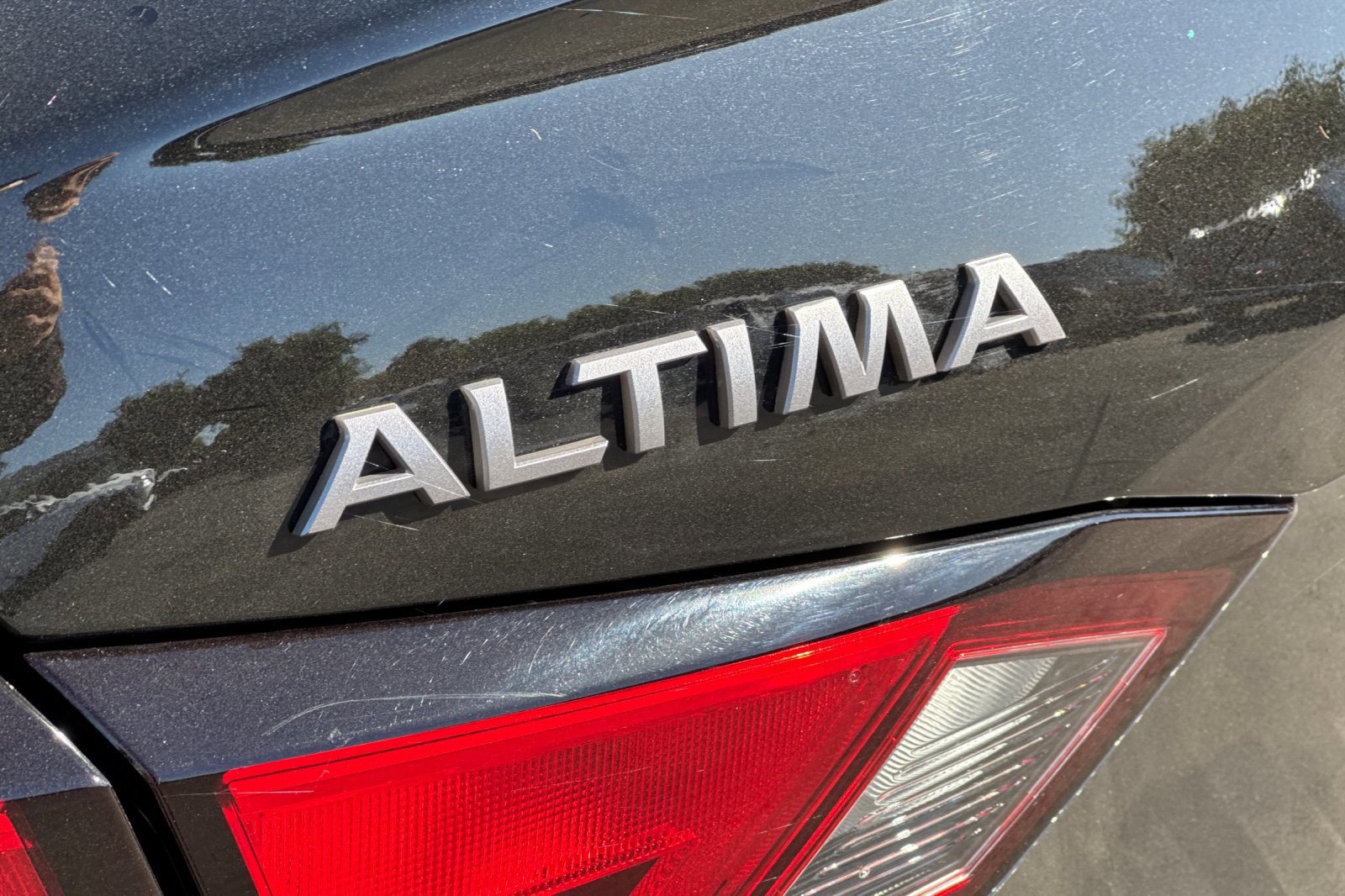Used 2023 Nissan Altima 2.5 SR w/ SR Premium Package FWD image 26