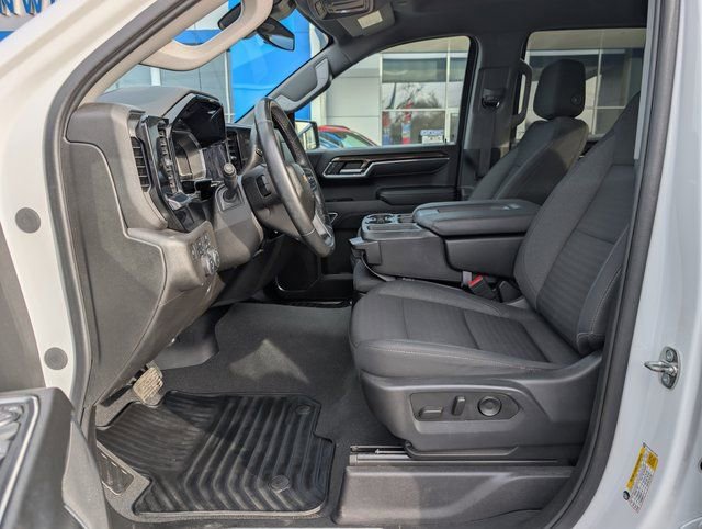 Used 2023 Chevrolet Silverado 1500 LT image 10