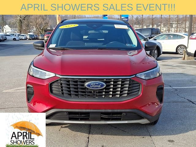 Used 2023 Ford Escape Active w/ Tech Pack #1 AWD/4WD image 3