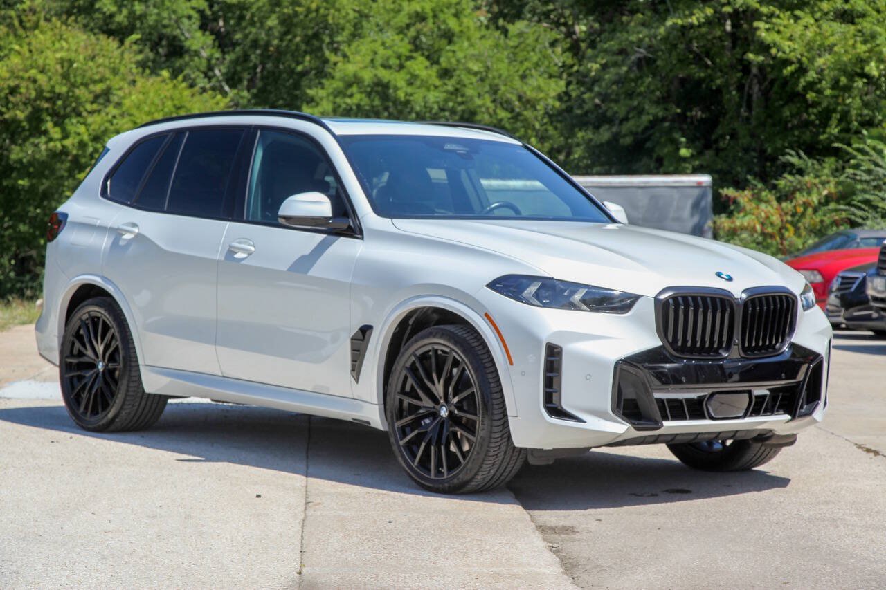 Used 2024 BMW X5 sDrive40i w/ M Sport Package RWD image 1