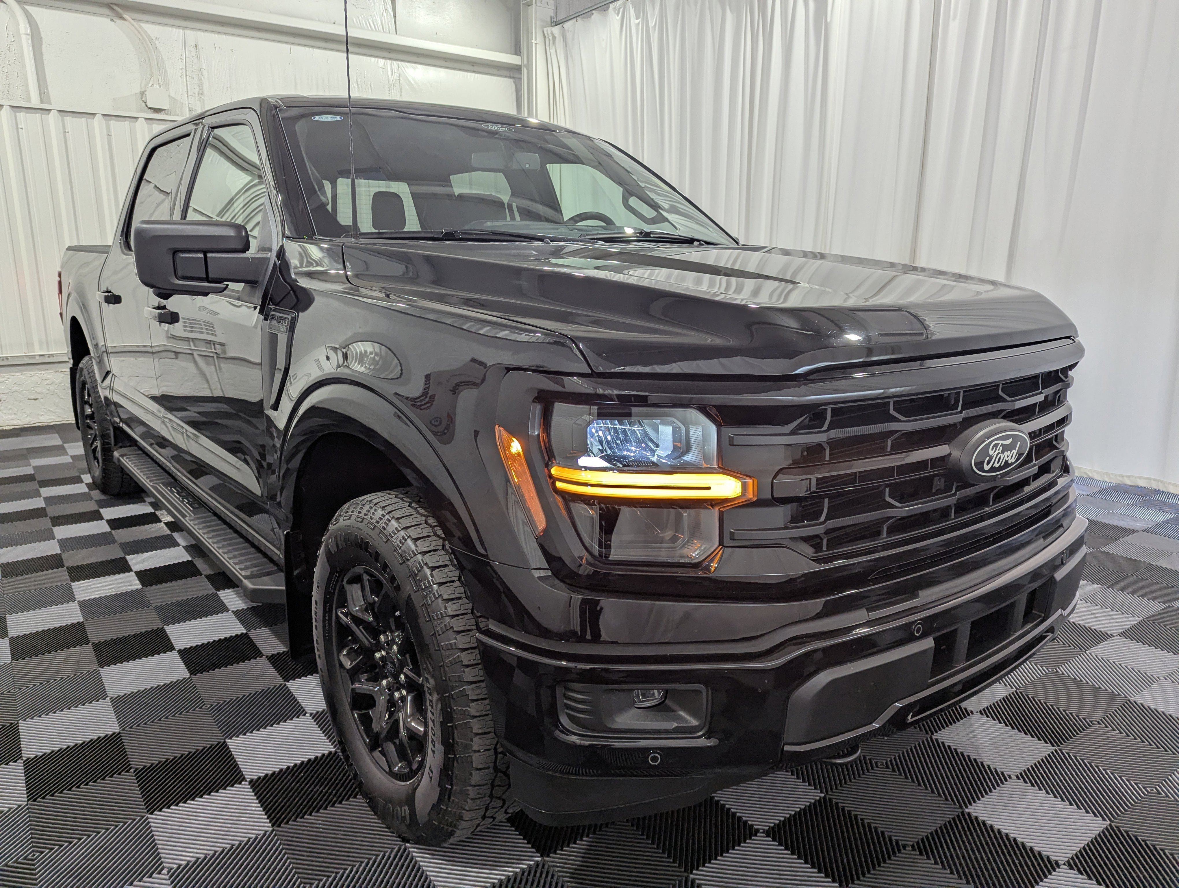 Used 2025 Ford F150 XLT w/ Equipment Group 302A MID AWD/4WD image 5