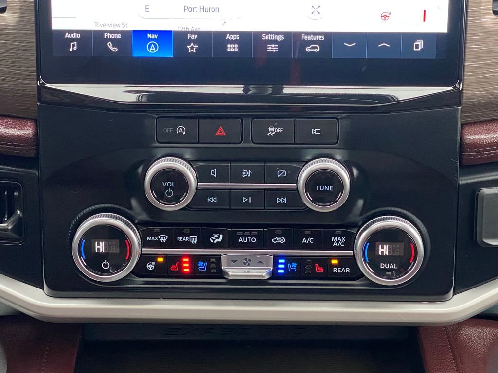 Used 2024 Ford Expedition Max Limited image 28