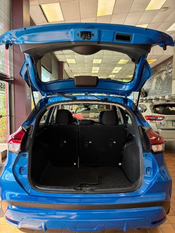 Used 2025 Nissan Kicks Play S w/ Interior Electronics Package FWD image 14