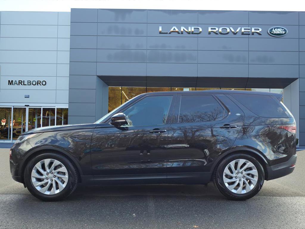 Certified 2025 Land Rover Discovery S image 6