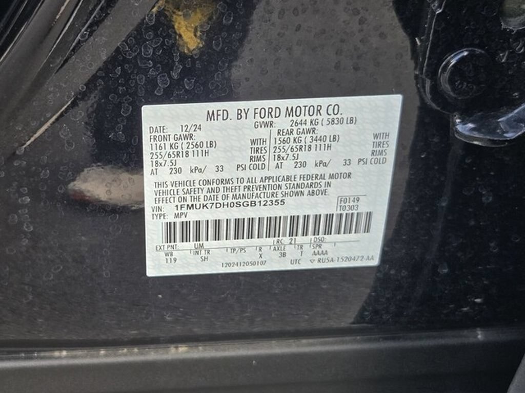 Used 2025 Ford Explorer Active w/ Active Comfort Package RWD image 34
