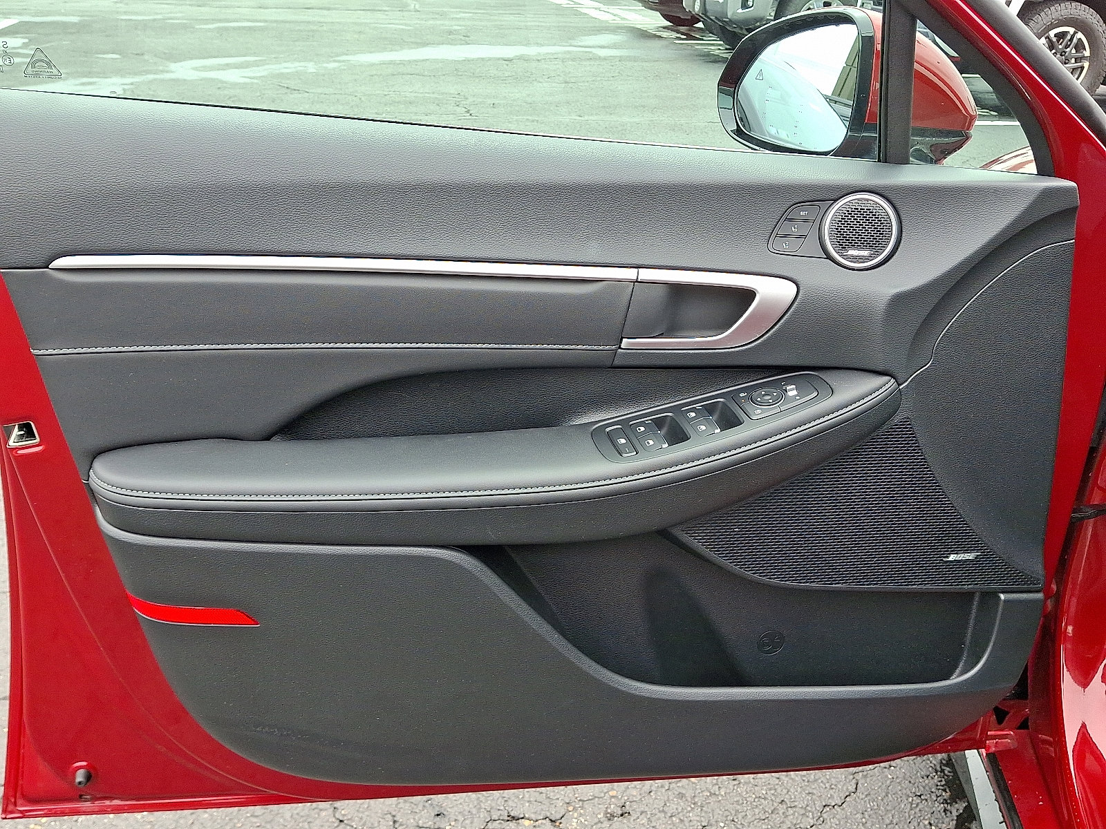 Used 2025 Hyundai Sonata Limited FWD image 12
