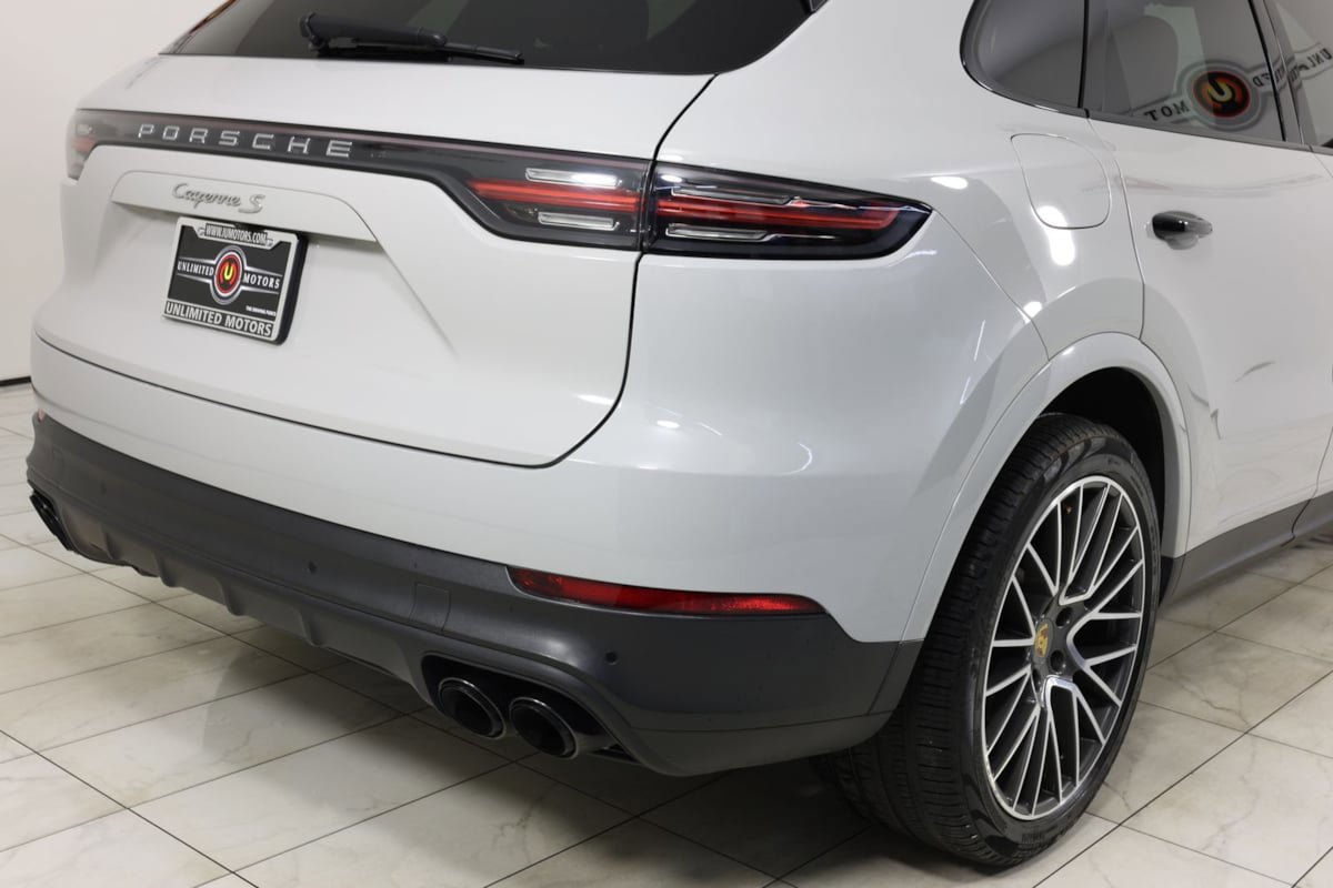 Used 2020 Porsche Cayenne S AWD/4WD image 41