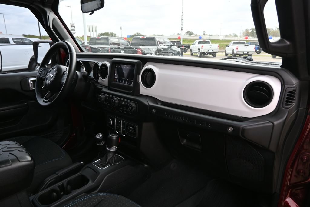 Used 2021 Jeep Wrangler Unlimited Islander image 22