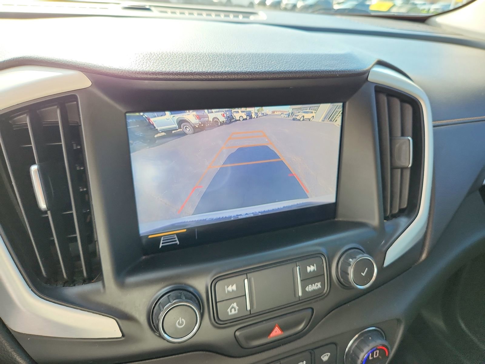Used 2019 GMC Terrain SLE w/ Driver Convenience Package AWD/4WD image 18