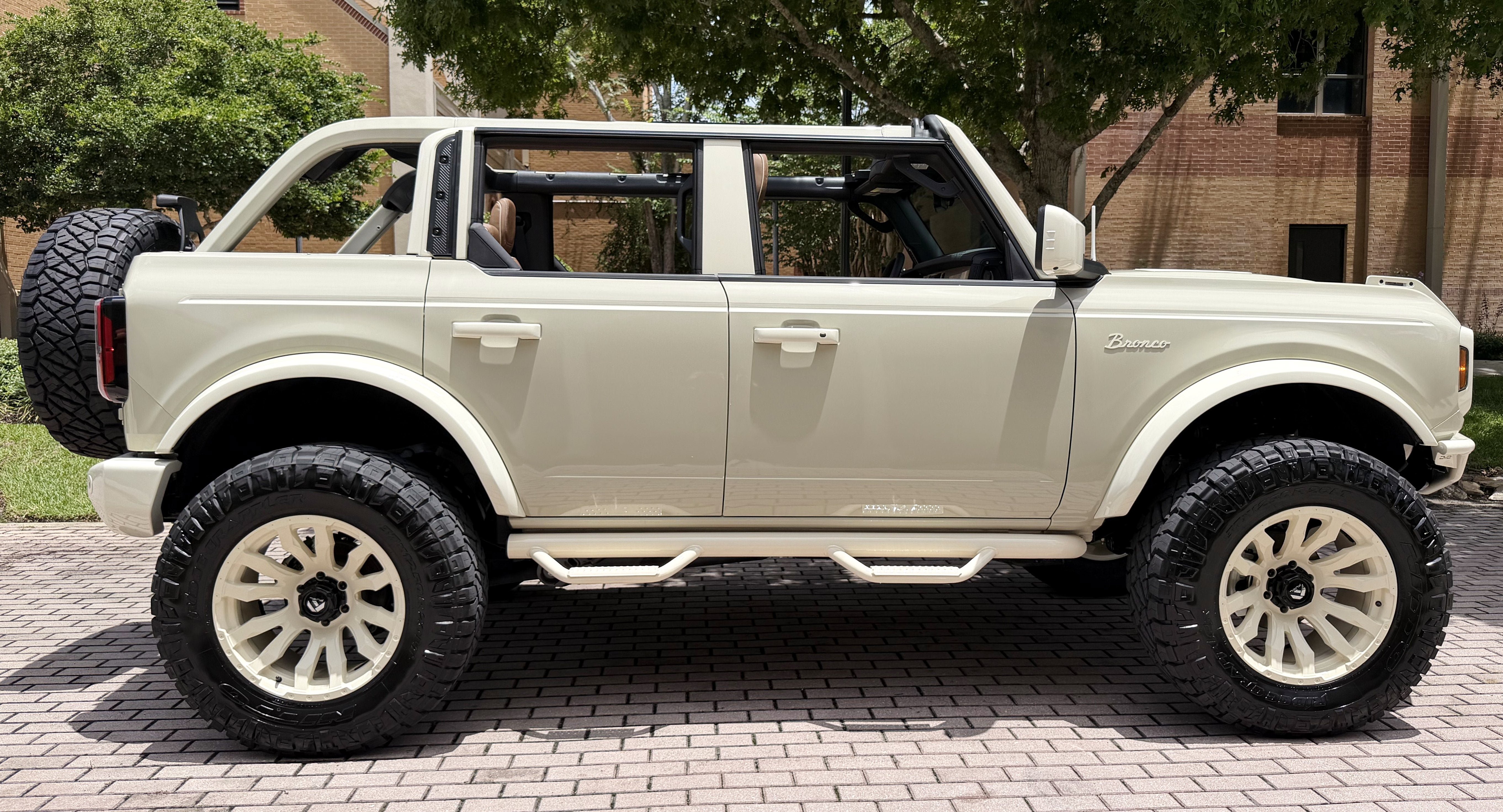 Used 2026 Ford Bronco Outer Banks AWD/4WD image 7
