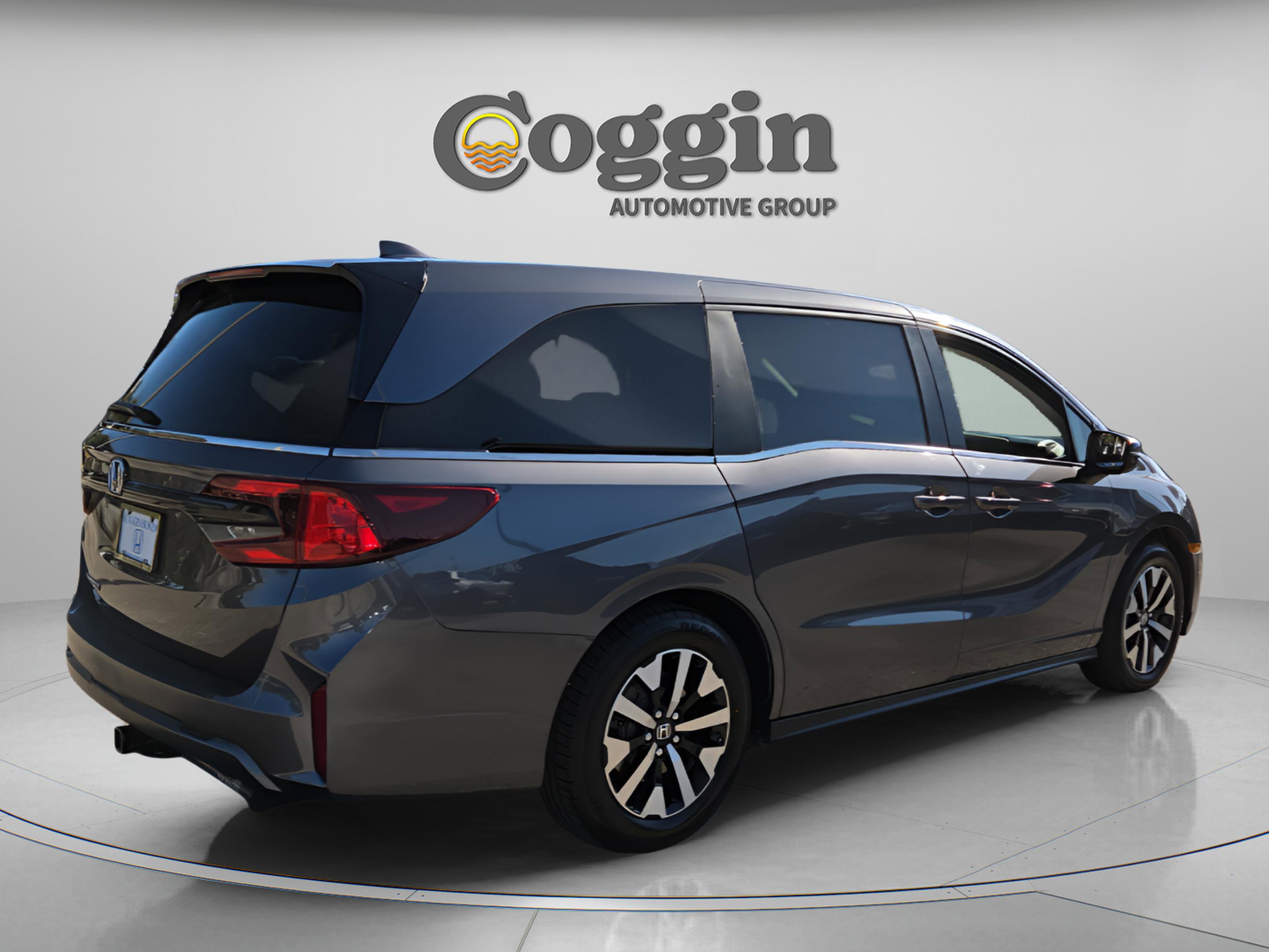 Certified 2025 Honda Odyssey EX-L image 6