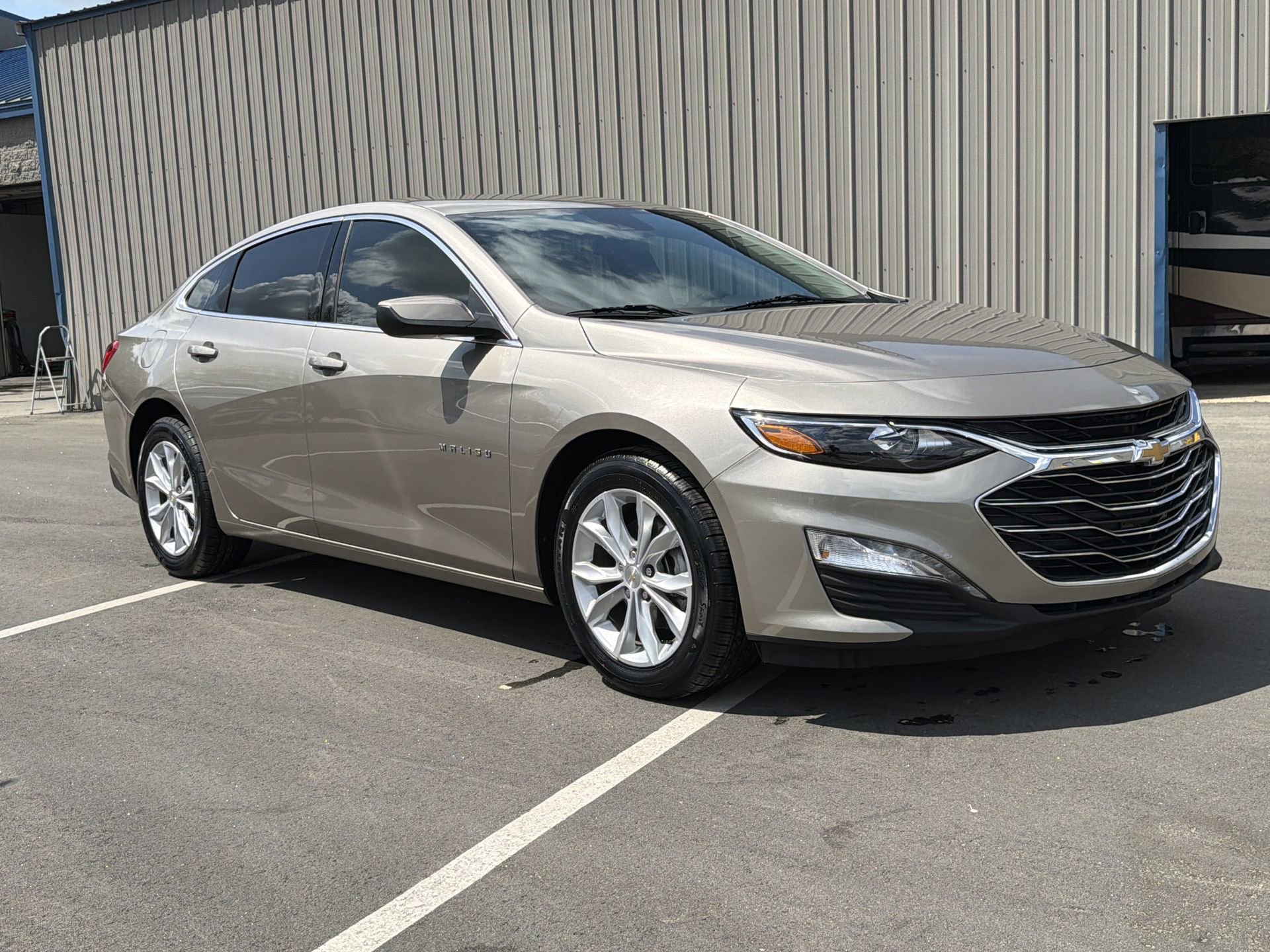 Used 2024 Chevrolet Malibu LT image 28